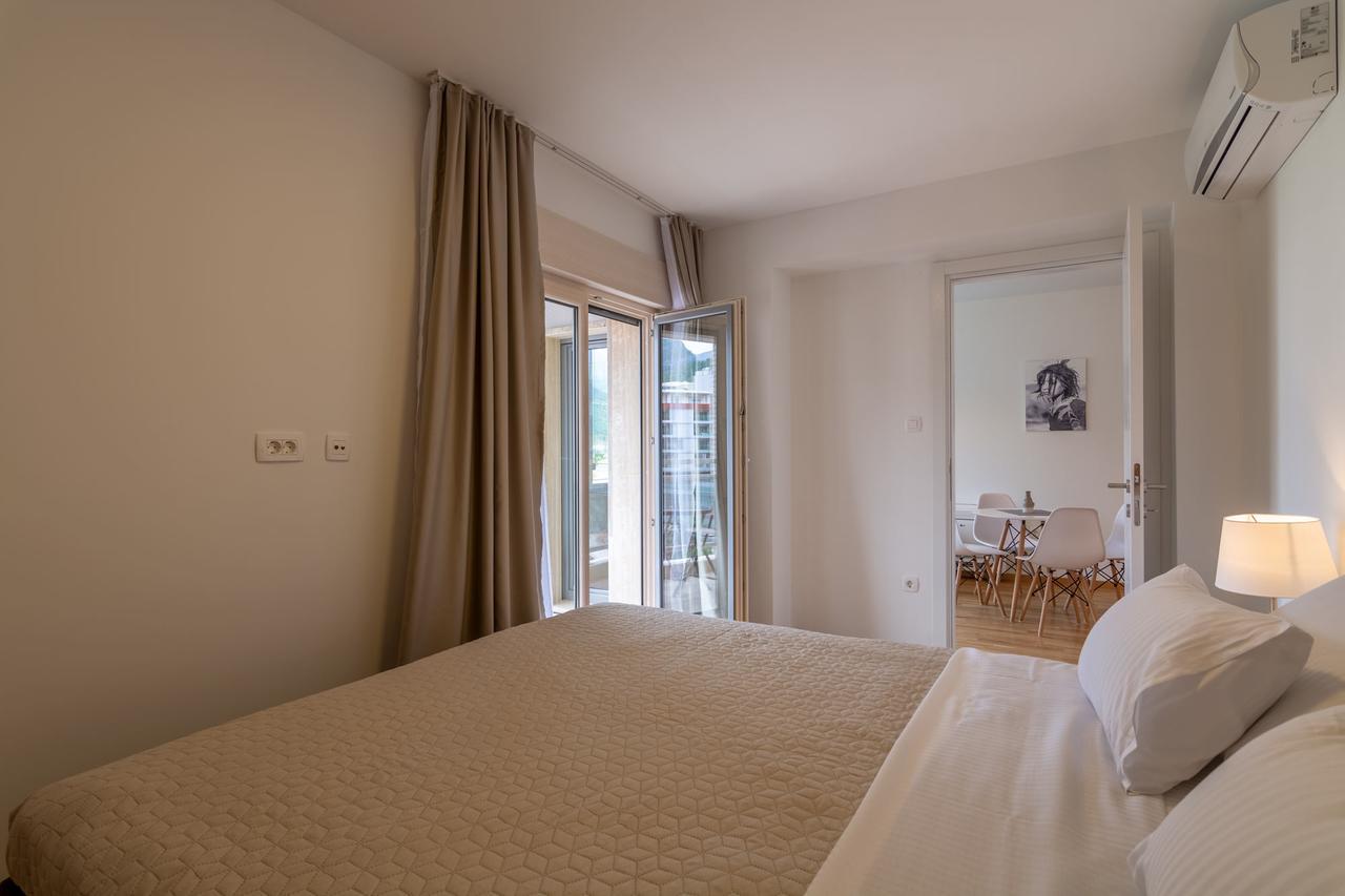 Luxury Seaside Apartments Будва Екстер'єр фото