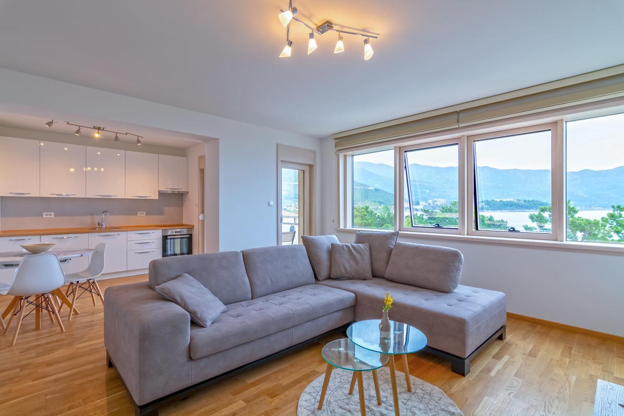 Luxury Seaside Apartments Будва Екстер'єр фото